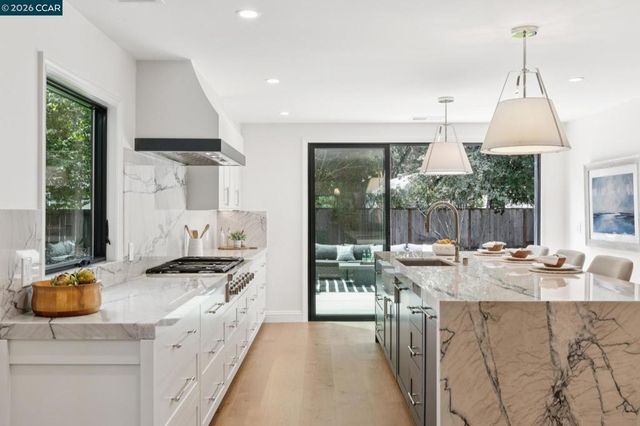 2421 Danville Blvd, Alamo, CA 94507