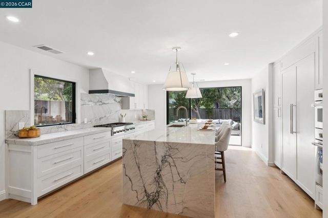 2421 Danville Blvd, Alamo, CA 94507