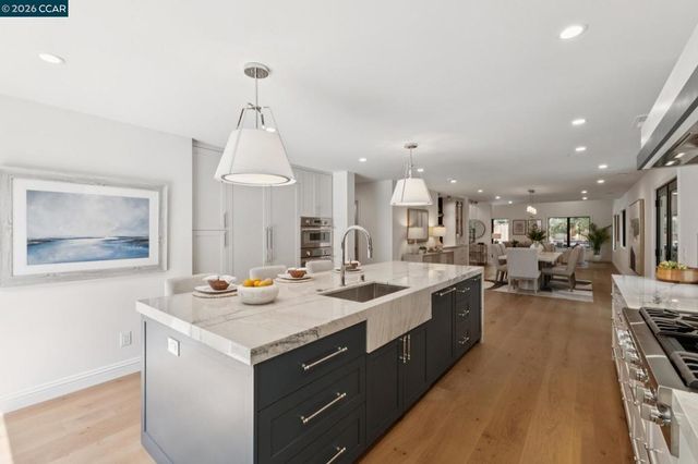 2421 Danville Blvd, Alamo, CA 94507