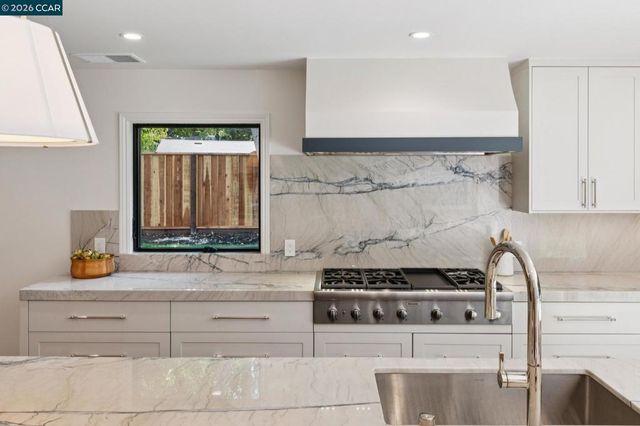 2421 Danville Blvd, Alamo, CA 94507