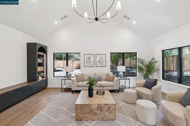 2421 Danville Blvd, Alamo, CA 94507