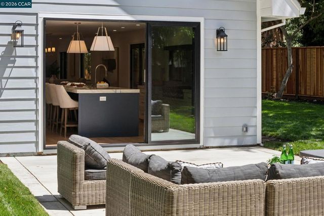 2421 Danville Blvd, Alamo, CA 94507