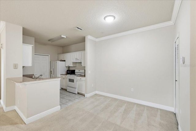 430 SOUTHERN PECAN CIRCLE 201, Winter Garden, FL 34787