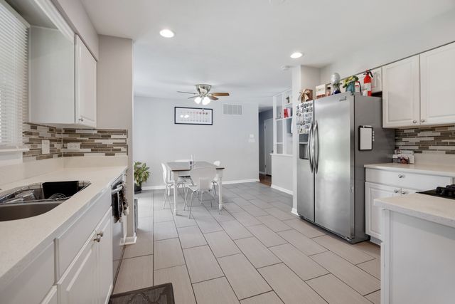 1116 Maple Lane, Elk Grove Village, IL 60007
