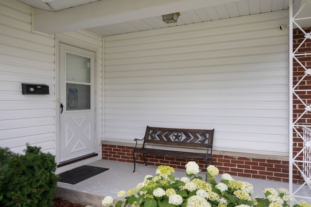1116 Maple Lane, Elk Grove Village, IL 60007