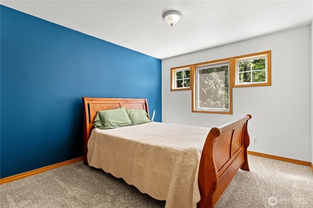 6710 73rd Avenue NE, Olympia, WA 98516