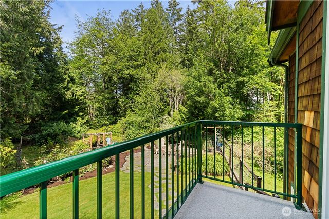 6710 73rd Avenue NE, Olympia, WA 98516