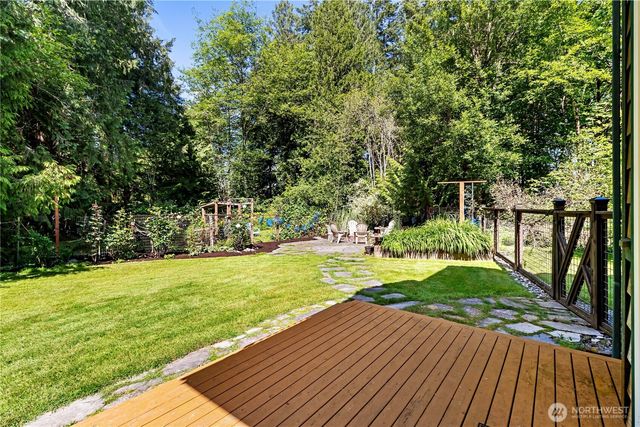 6710 73rd Avenue NE, Olympia, WA 98516