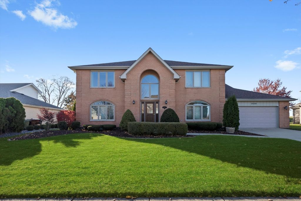 Image 1 of property listing at 18100 Pheasant Lake Drive, Tinley Park, IL 60487