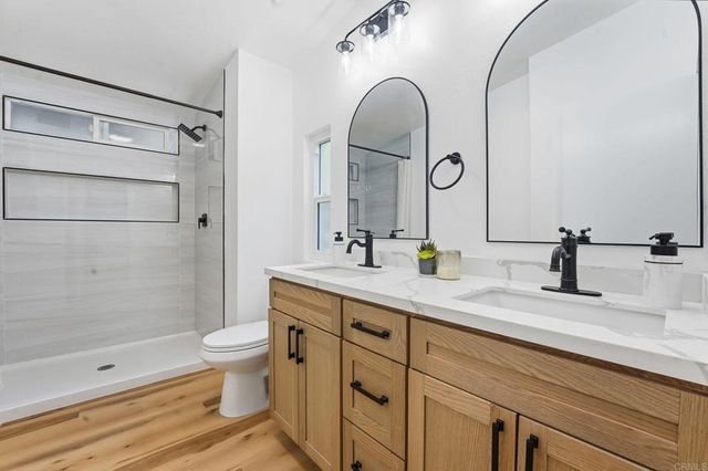 8975 Lawrence Welk Drive 446, Escondido, CA 92026