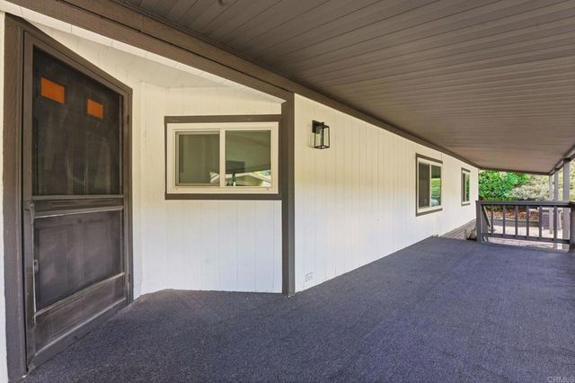 8975 Lawrence Welk Drive 446, Escondido, CA 92026