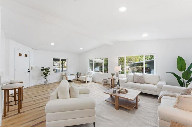 8975 Lawrence Welk Drive 446, Escondido, CA 92026