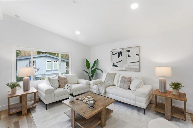 8975 Lawrence Welk Drive 446, Escondido, CA 92026