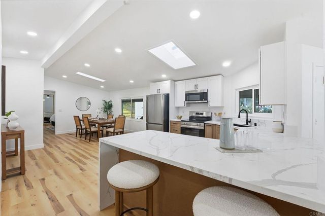 8975 Lawrence Welk Drive 446, Escondido, CA 92026