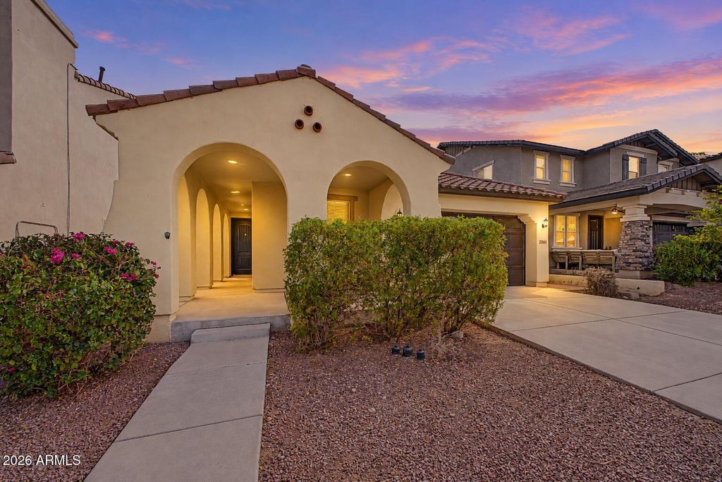 20869 W GLEN Street, Buckeye, AZ 85396 — photo 2