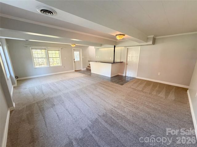 6621 Starcrest Drive, Charlotte, NC 28210