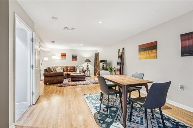 1022 SW Cheshire Drive, Lee's Summit, MO 64083