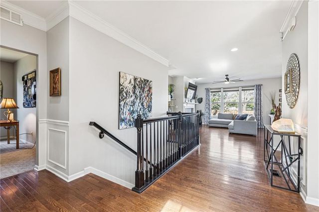 1022 SW Cheshire Drive, Lee's Summit, MO 64083