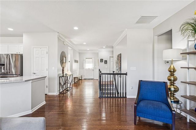 1022 SW Cheshire Drive, Lee's Summit, MO 64083