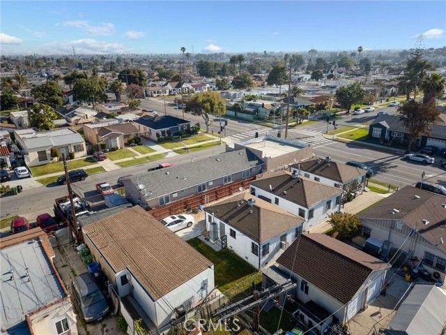 10405 S Hoover Street, Los Angeles, CA 90044