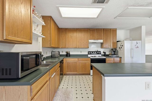 10818 Winter, San Antonio, TX 78254