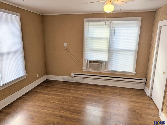 1811 S 16th Street, Lincoln, NE 68502