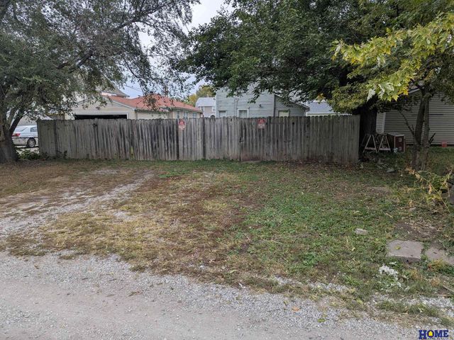 1811 S 16th Street, Lincoln, NE 68502