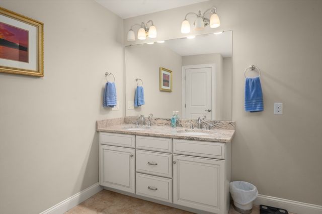 51 Luka Dr 51, Grafton, MA 01519