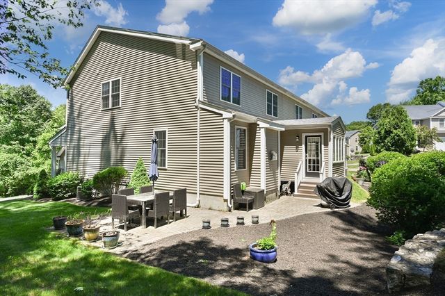 51 Luka Dr 51, Grafton, MA 01519