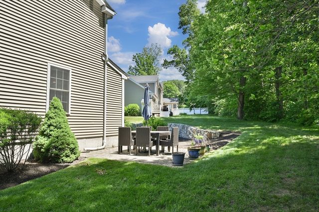 51 Luka Dr 51, Grafton, MA 01519