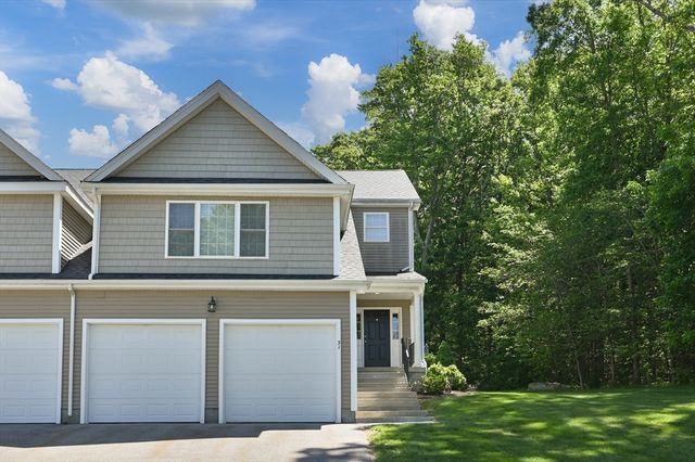 51 Luka Dr 51, Grafton, MA 01519