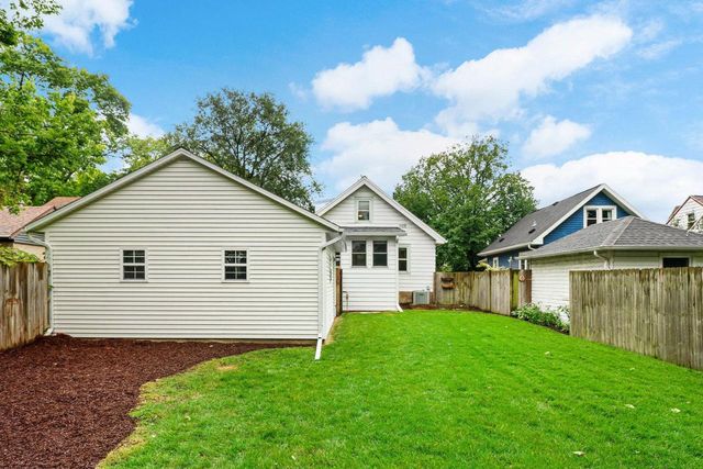 1946 E Dayton Street, Madison, WI 53704