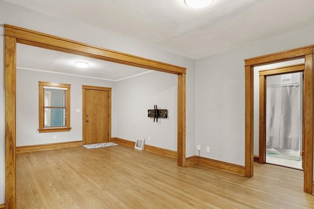 1946 E Dayton Street, Madison, WI 53704