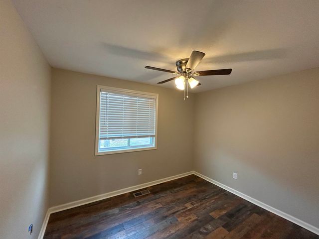 6843 AUTUMNHILL LN, Bartlett, TN 38135