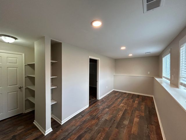 6843 AUTUMNHILL LN, Bartlett, TN 38135