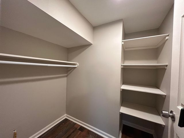 6843 AUTUMNHILL LN, Bartlett, TN 38135