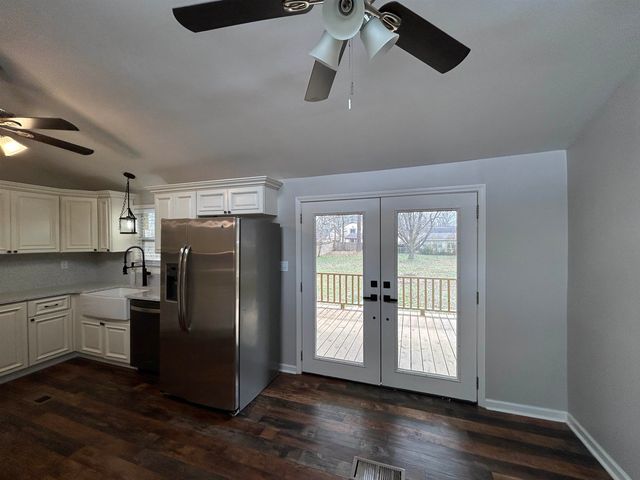 6843 AUTUMNHILL LN, Bartlett, TN 38135