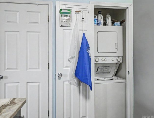 179 Marina Pt Unit C, Hot Springs, AR 71913