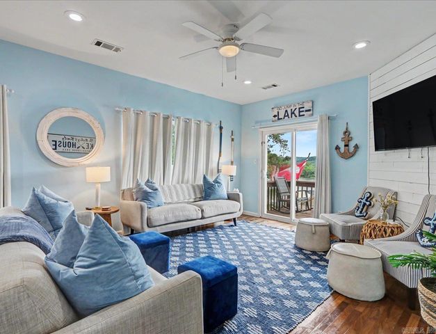 179 Marina Pt Unit C, Hot Springs, AR 71913