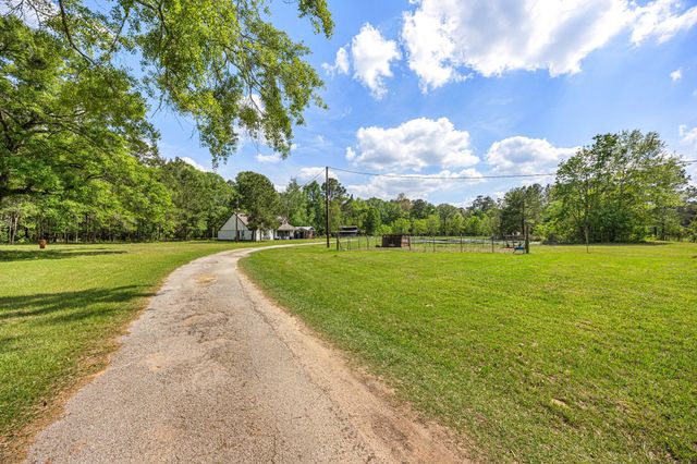 167 County Road 3185, Cleveland, TX 77327