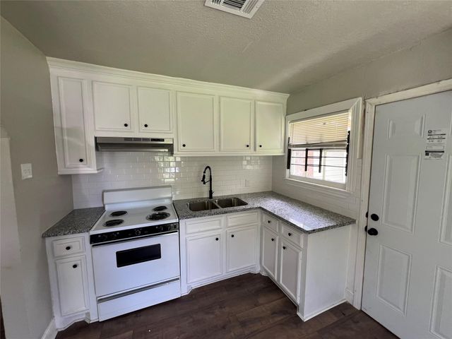 5034 Rapido Road, Houston, TX 77033