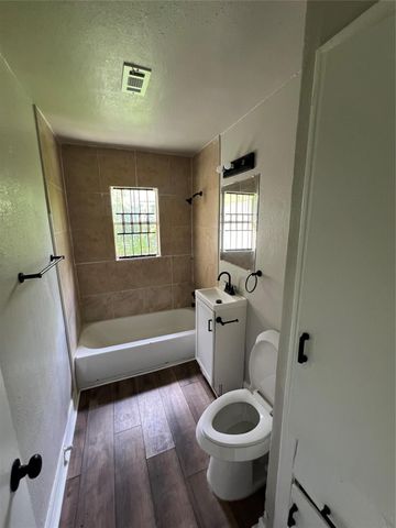 5034 Rapido Road, Houston, TX 77033
