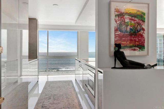 1760 Avenida Del Mundo 504, Coronado, CA 92118