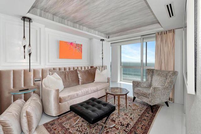1760 Avenida Del Mundo 504, Coronado, CA 92118