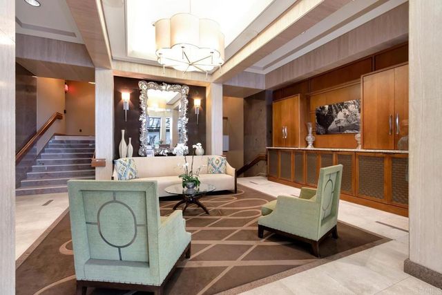 1760 Avenida Del Mundo 504, Coronado, CA 92118