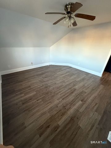 41 Alfred Street 3rd Floor, Bridgeport, CT 06605
