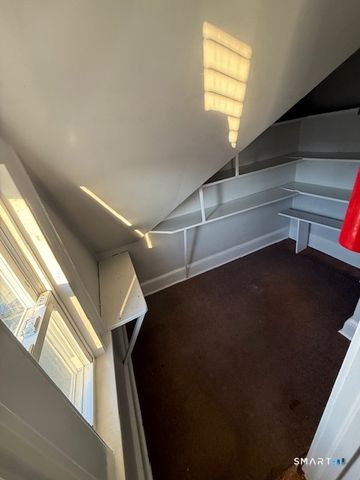 41 Alfred Street 3rd Floor, Bridgeport, CT 06605