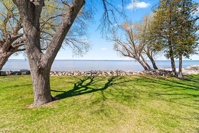 4381 ANAPAULA LANE, Green Bay, WI 54311
