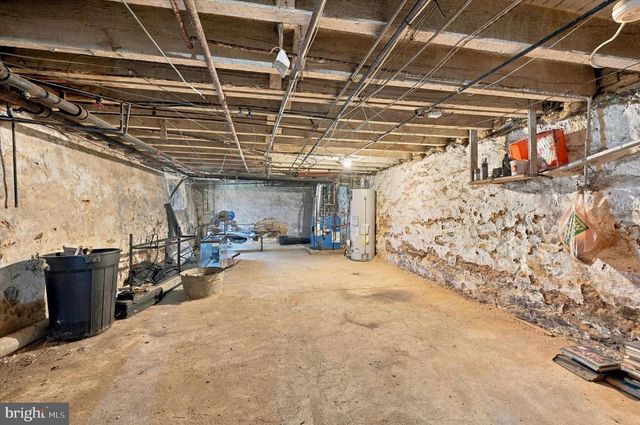 5808 ASHLAND AVE, Philadelphia, PA 19143