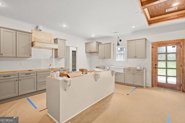 112 Dixie Drive, Springfield, GA 31329